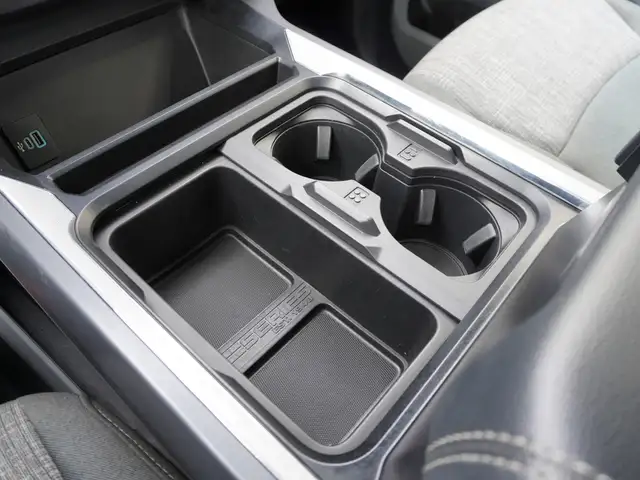 2024 Ford F-250 XLT 4WD Crew Cab 8' Box WORK READY AND LOW KMS - Photo 32