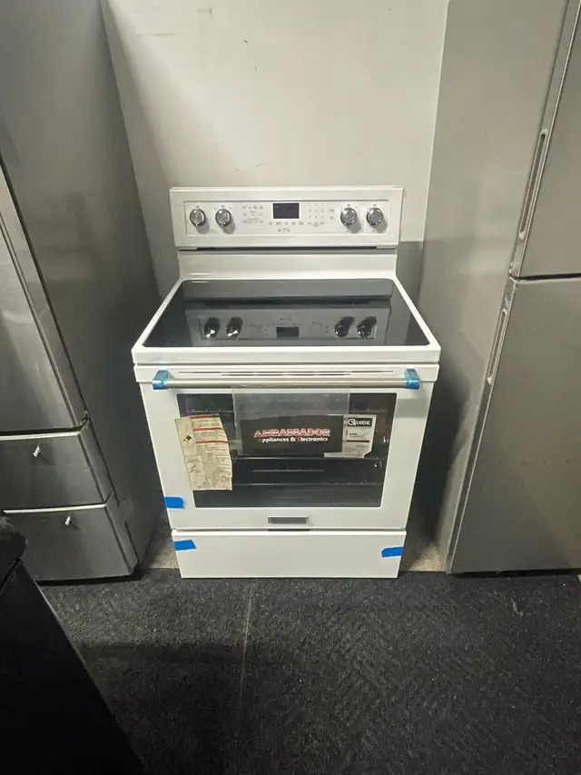 NEW 30" KitchenAid Electric Range Stove (Self Clean & Convectio