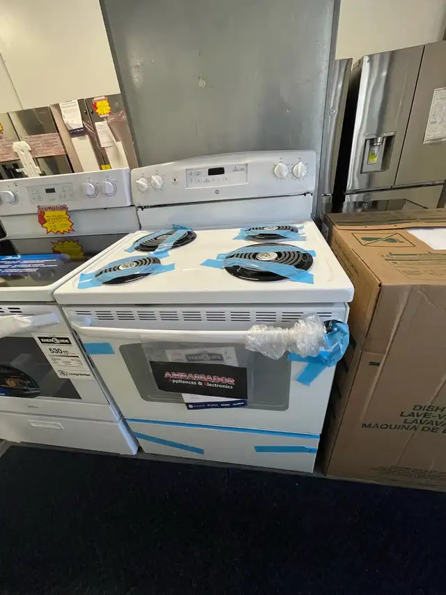 NEW 30" GE Electric Coil Top Range Stove With Self Clean 5 Cu.Ft