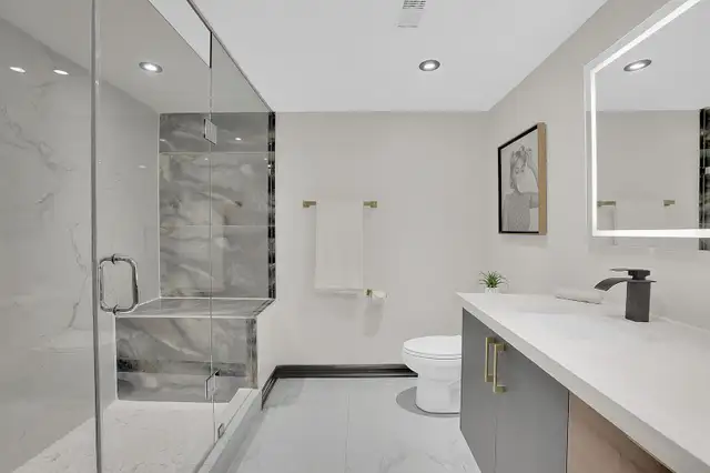 UPGRADED DETACHED HOME IN SOUTH MISSISSAUGA CLARKSON LORNE PARK - Photo 5