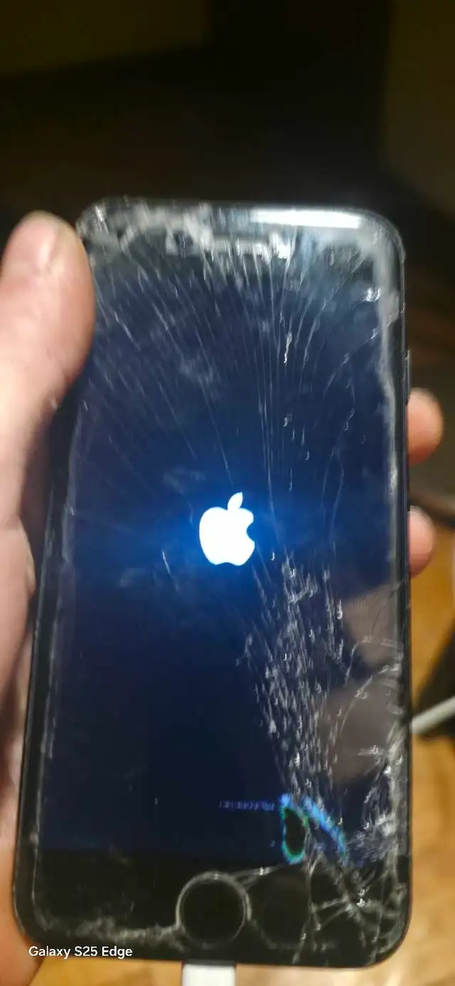 iphones 7 and 5s - Photo 4