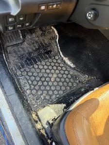 WINTER DIRT AND SALT FULL CAR INTERIOR - Photo 2