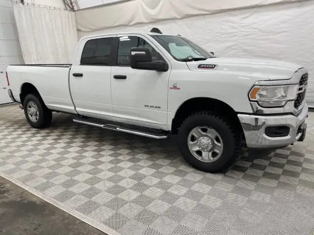 2024 Ram 3500 - Photo 3