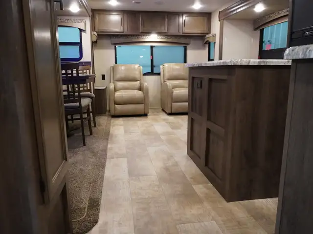 2018 K-Z Connect C303RL TRIPLE SLIDES AND PRIVATE MASTER! - Photo 21