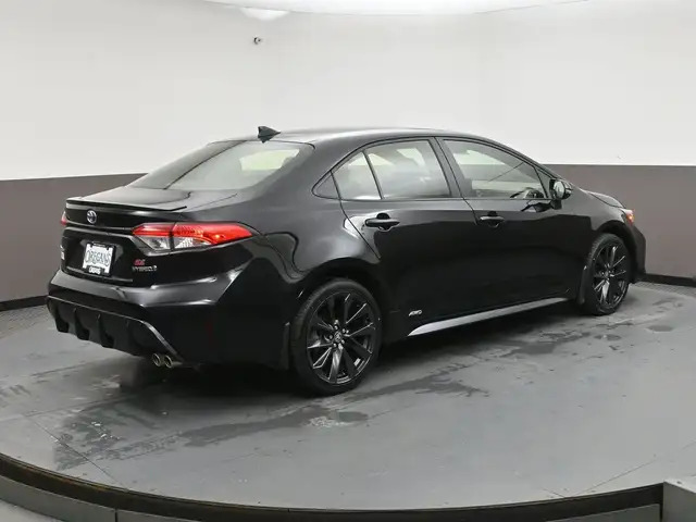 2024 Toyota Corolla SE Hybrid Heated Seats/Wheel, Blinspot/LKA, - Photo 33