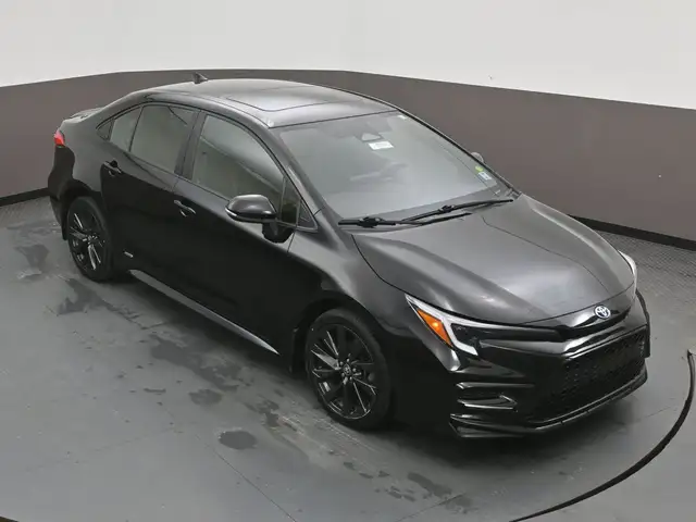 2024 Toyota Corolla SE Hybrid Heated Seats/Wheel, Blinspot/LKA, - Photo 35