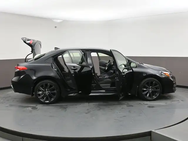 2024 Toyota Corolla SE Hybrid Heated Seats/Wheel, Blinspot/LKA, - Photo 43