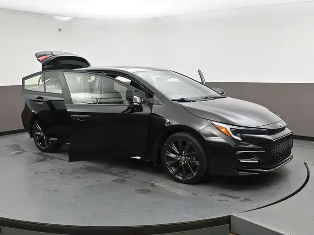 2024 Toyota Corolla SE Hybrid Heated Seats/Wheel, Blinspot/LKA, - Photo 44