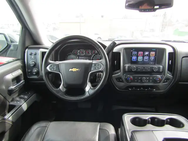 2017 Chevrolet Silverado 1500 4WD Crew Cab 143.5' LTZ 6.2L V8 / - Photo 2