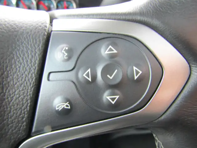 2017 Chevrolet Silverado 1500 4WD Crew Cab 143.5' LTZ 6.2L V8 / - Photo 21