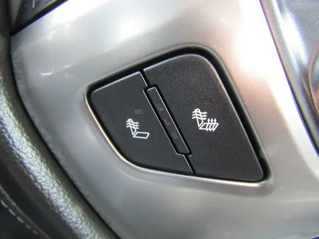 2017 Chevrolet Silverado 1500 4WD Crew Cab 143.5' LTZ 6.2L V8 / - Photo 26