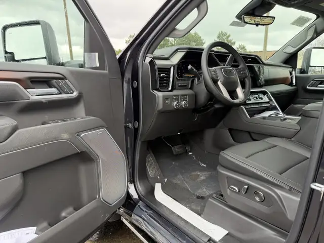 2026 GMC Sierra 2500HD Denali - Leather Seats - $857 B/W - Photo 10
