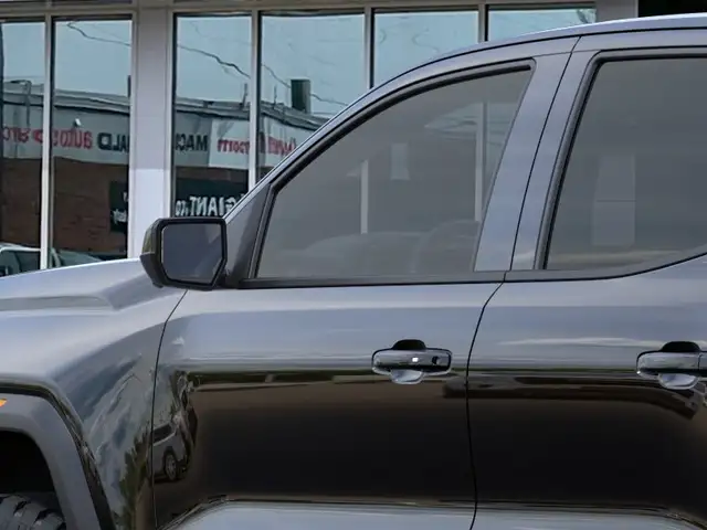 2026 GMC Canyon AT4 - Leather Seats - $455 B/W - Photo 12