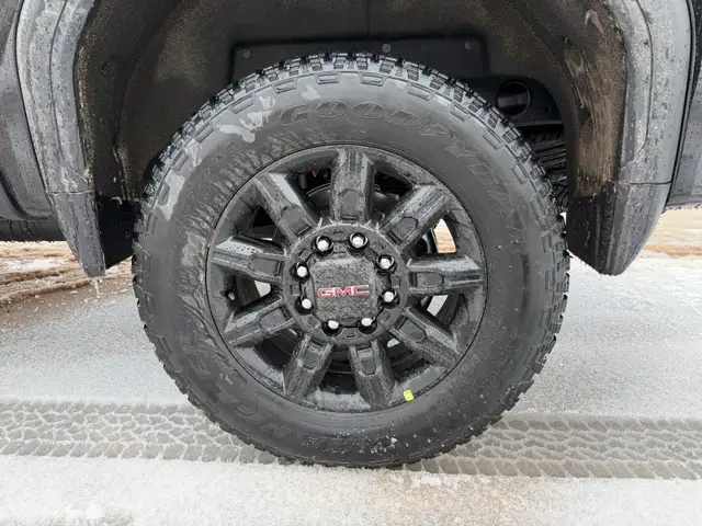 2026 GMC Sierra 2500HD AT4 - Leather Seats - $826 B/W - Photo 5