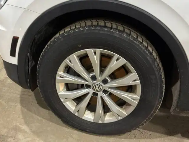 2019 Volkswagen Tiguan No Accidents l Trendline l 4Motion l AWD - Photo 9