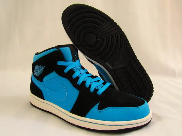 AIR JORDAN 1 MID ''DARK POWDER BLUE'' 2014 - Photo 8