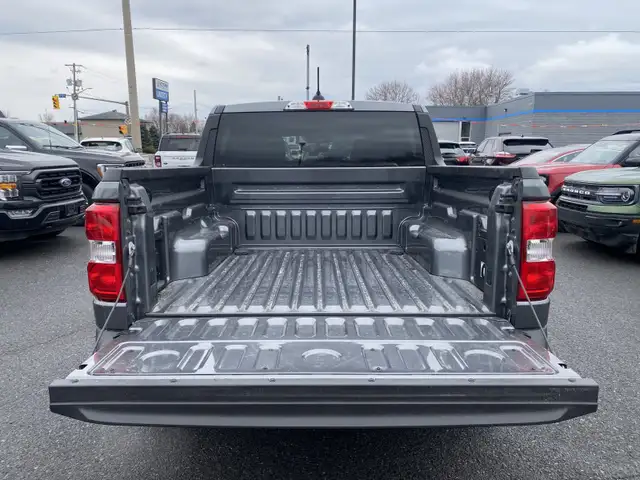 2025 Ford Maverick XLT - Photo 11