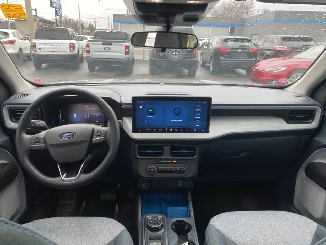 2025 Ford Maverick XLT - Photo 14