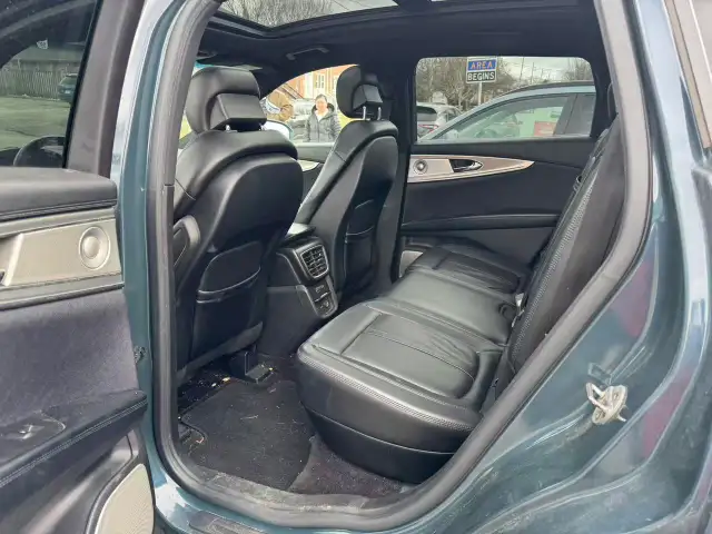 2016 Lincoln MKX AWD 4DR RESERVE - Photo 8