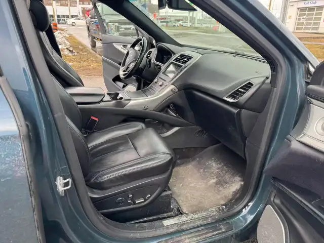 2016 Lincoln MKX AWD 4DR RESERVE - Photo 13