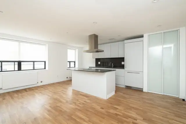 renovated one bedroom - ID 4454 - Photo 5