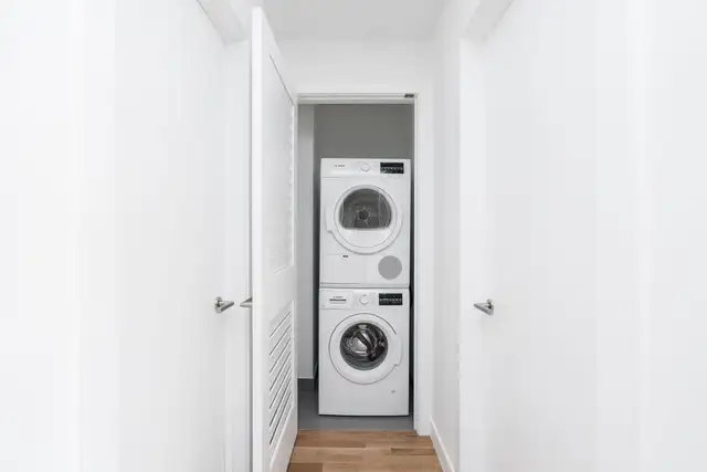 renovated one bedroom - ID 4454 - Photo 8