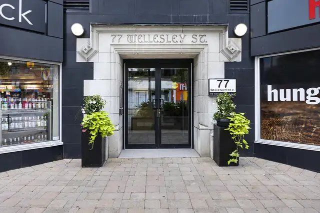 Large 1 Bedroom Apartment for Rent - 77 Wellesley Street East - Photo 6