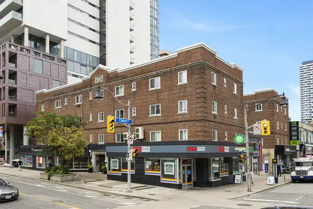 Large 1 Bedroom Apartment for Rent - 77 Wellesley Street East - Photo 9