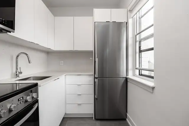 renovated one bedroom - ID 2685 - Photo 2