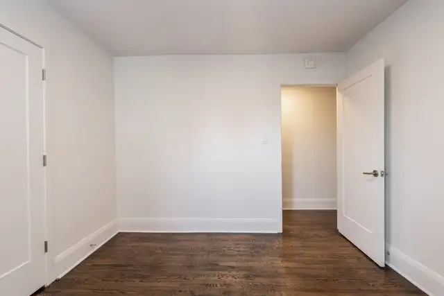 Renovated Two Bedroom, Queen and Roncesvalles - ID 1537 - Photo 5