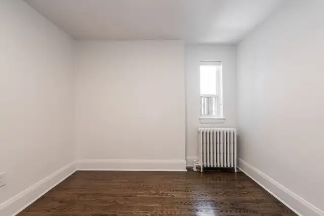 Renovated Two Bedroom, Queen and Roncesvalles - ID 1537 - Photo 10