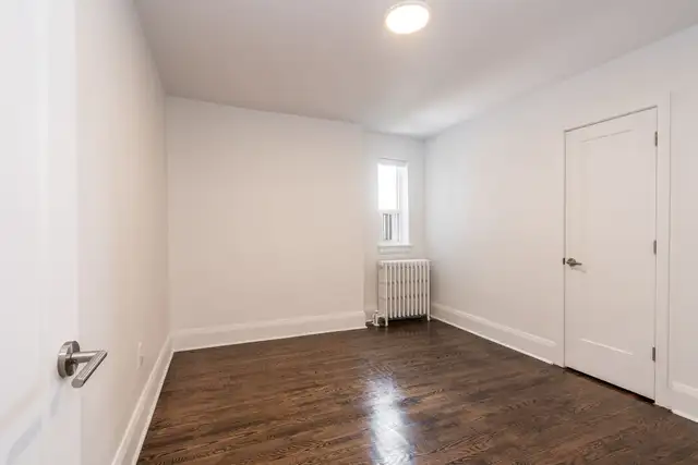 Renovated Two Bedroom, Queen and Roncesvalles - ID 1537 - Photo 11