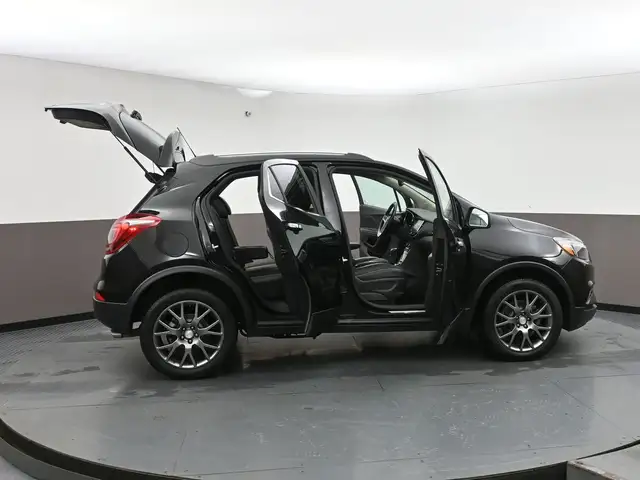 2020 Buick Encore Touring AWD Apple Carplay, Push button start, - Photo 27