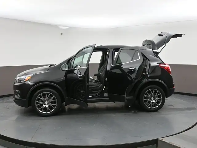 2020 Buick Encore Touring AWD Apple Carplay, Push button start, - Photo 31