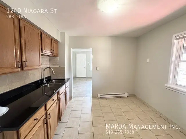 COZY 2 BED/1 BATH UPPER UNIT   HYDRO FREE INTERNET! - Photo 7