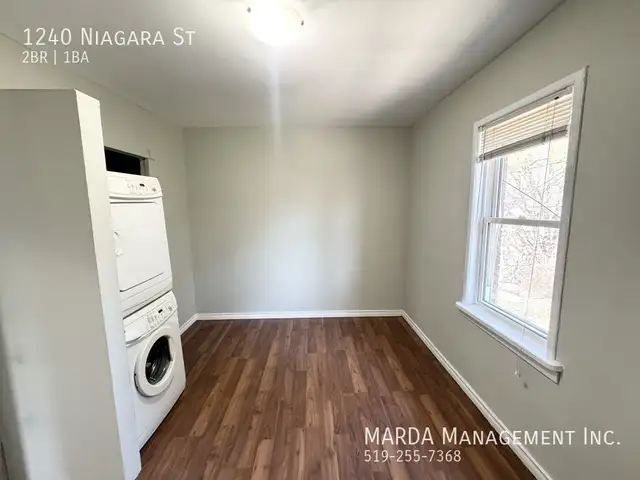 COZY 2 BED/1 BATH UPPER UNIT   HYDRO FREE INTERNET! - Photo 11