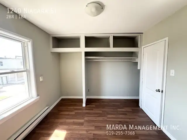 COZY 2 BED/1 BATH UPPER UNIT   HYDRO FREE INTERNET! - Photo 15