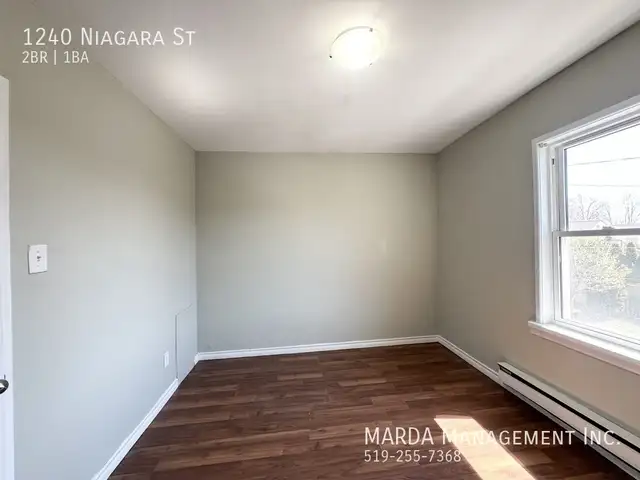 COZY 2 BED/1 BATH UPPER UNIT   HYDRO FREE INTERNET! - Photo 16