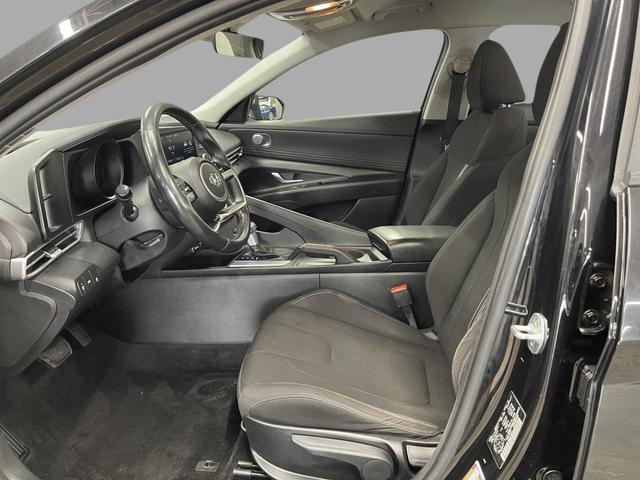 Hyundai Elantra Preferred 2021 - Photo 9