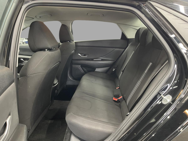 Hyundai Elantra Preferred 2021 - Photo 10