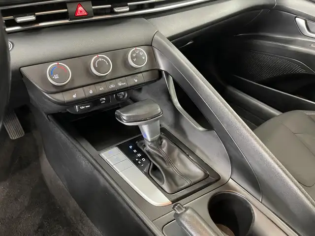 Hyundai Elantra Preferred 2021 - Photo 19