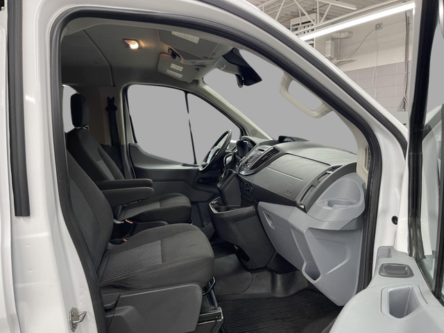Ford Transit Passenger Wagon XLT 2019 - Photo 12