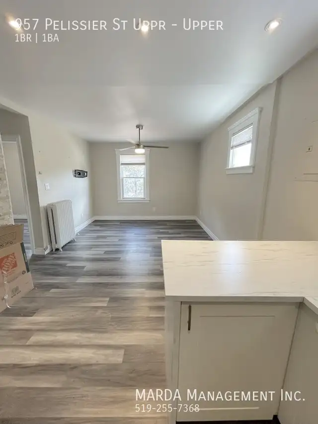 MODERN 1 BED/1 BATH UPPER UNIT - DOWNTOWN PLUS HYDRO & GAS - Photo 10