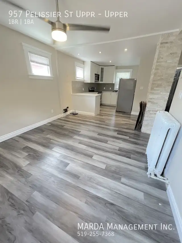 MODERN 1 BED/1 BATH UPPER UNIT - DOWNTOWN PLUS HYDRO & GAS - Photo 11