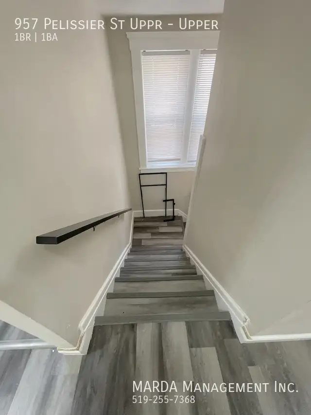 MODERN 1 BED/1 BATH UPPER UNIT - DOWNTOWN PLUS HYDRO & GAS - Photo 17