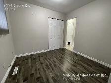 COZY 2 BED/1BATH HOUSE IN EAST WINDSOR!   HYDRO, WATER & GAS! - Photo 4