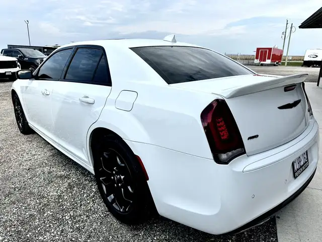 2022 CHRYSLER 300 S AWD - Photo 5