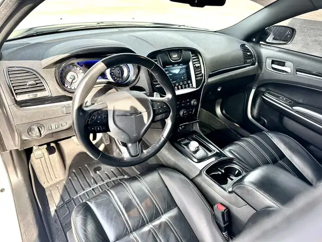 2022 CHRYSLER 300 S AWD - Photo 7