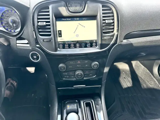 2022 CHRYSLER 300 S AWD - Photo 10