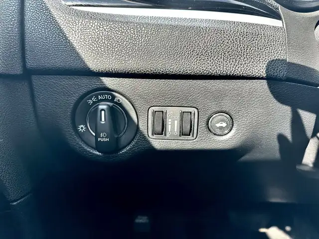 2022 CHRYSLER 300 S AWD - Photo 17